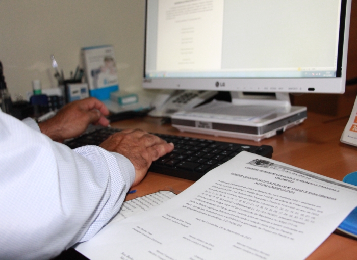 Sancionada lei que concede auxílio-educação aos servidores do Legislativo