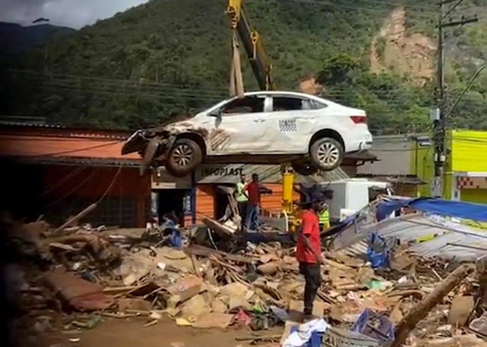 Número de mortes em Petrópolis chega a 182; ainda há 89 desaparecidos